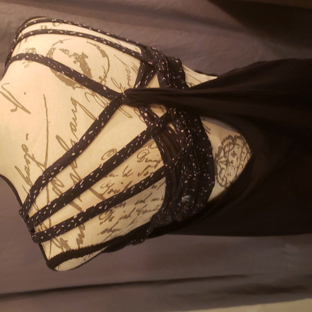 Lululemon tanktop black strappy back